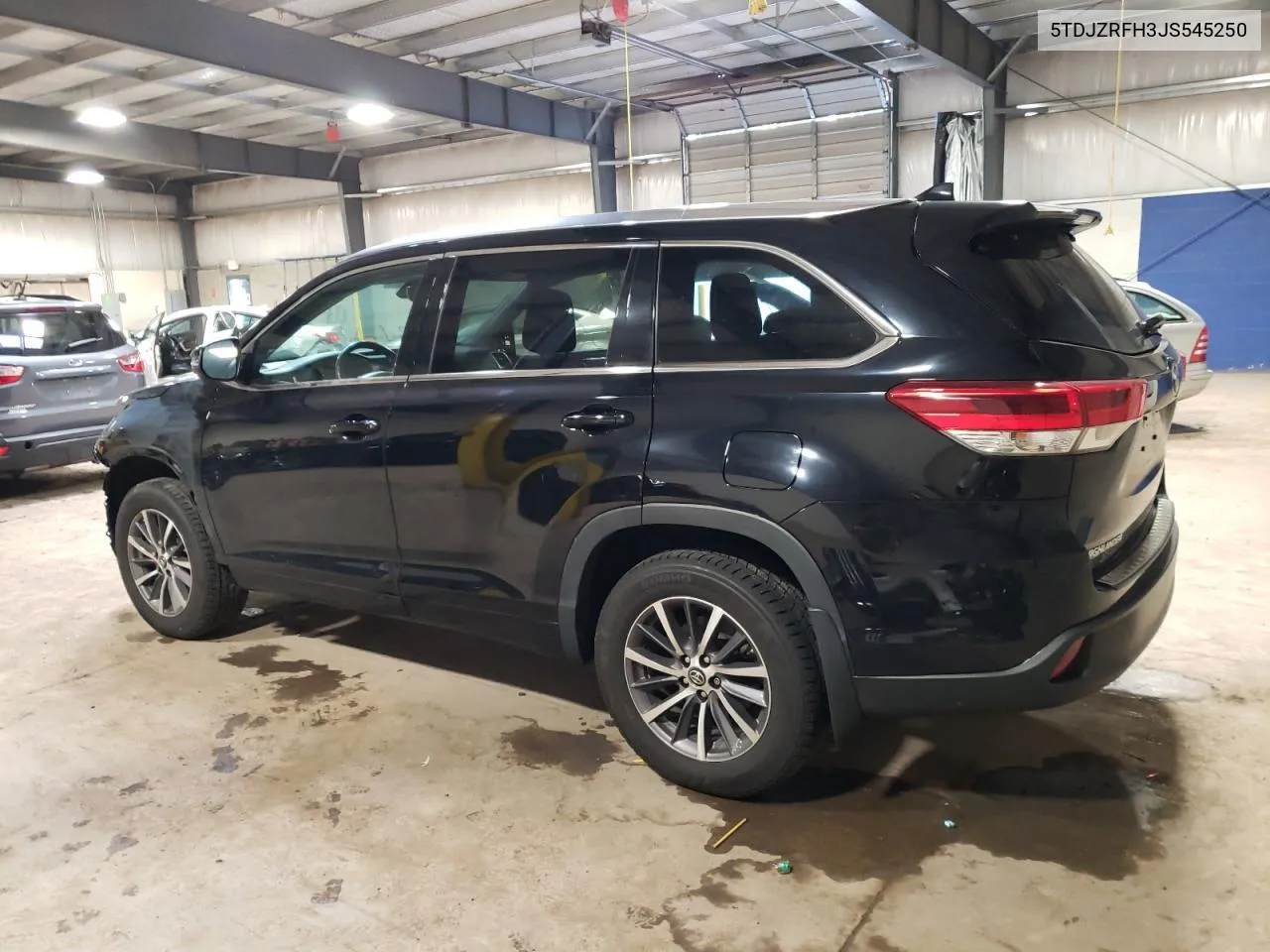 2018 Toyota Highlander Se VIN: 5TDJZRFH3JS545250 Lot: 56333184