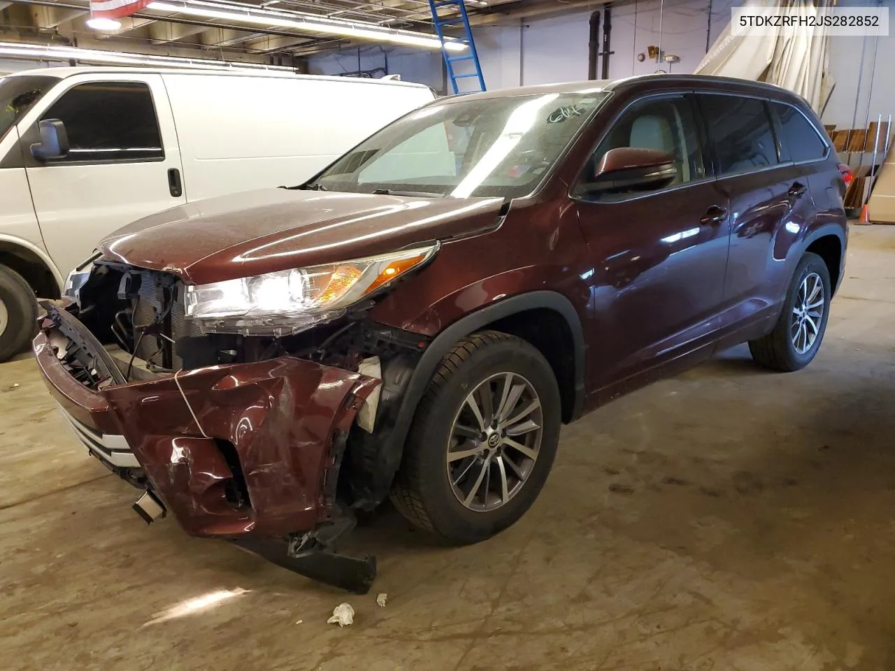 2018 Toyota Highlander Se VIN: 5TDKZRFH2JS282852 Lot: 59040804