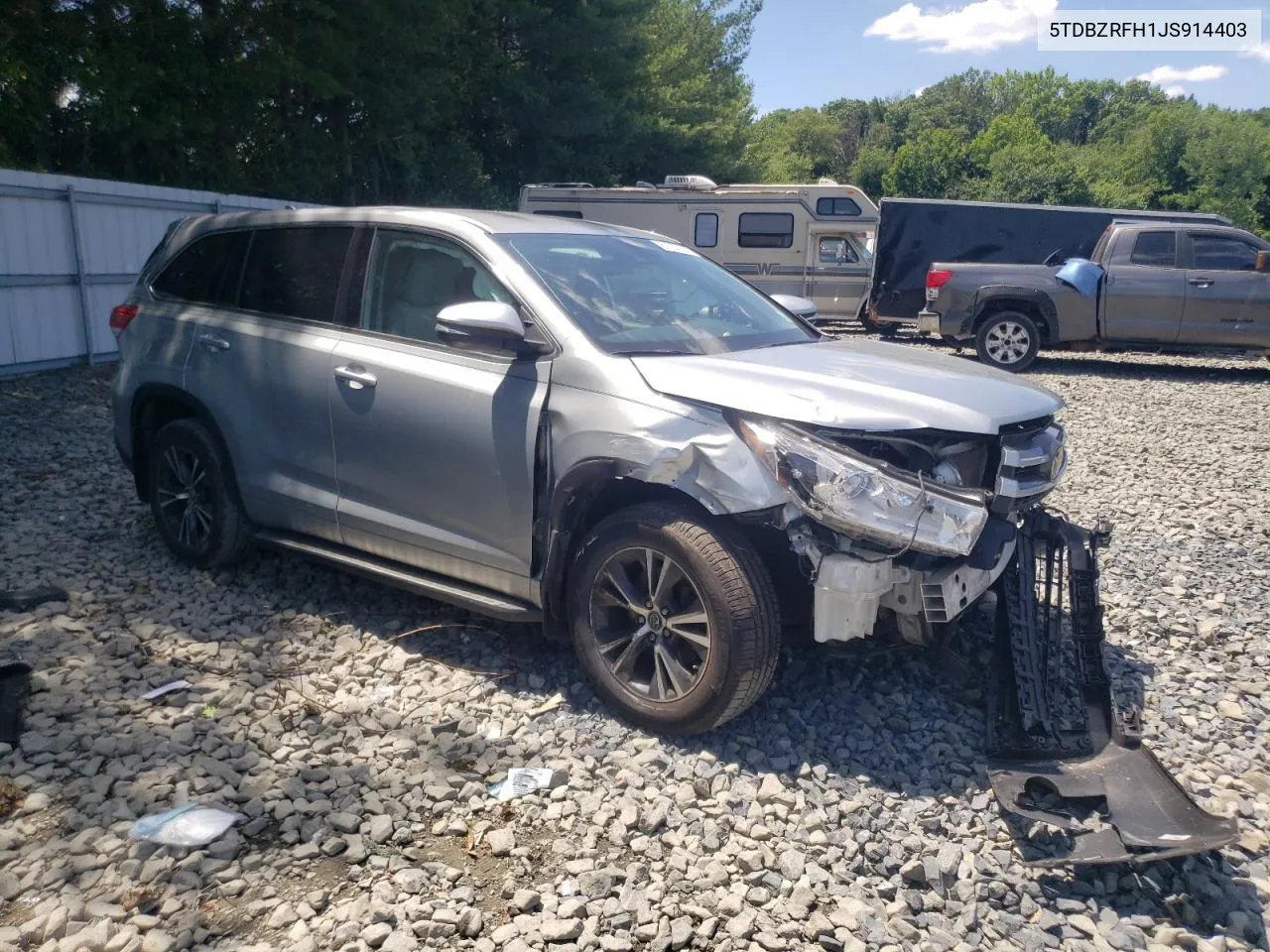 5TDBZRFH1JS914403 2018 Toyota Highlander Le