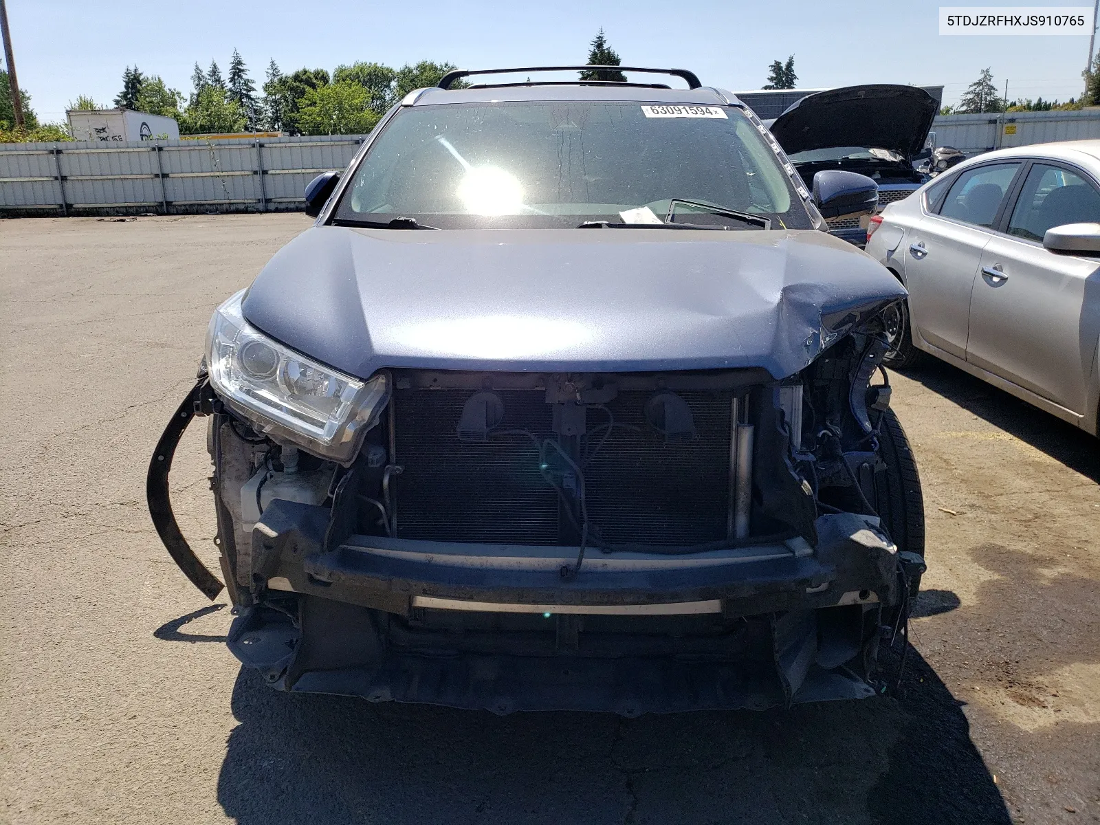 5TDJZRFHXJS910765 2018 Toyota Highlander Se