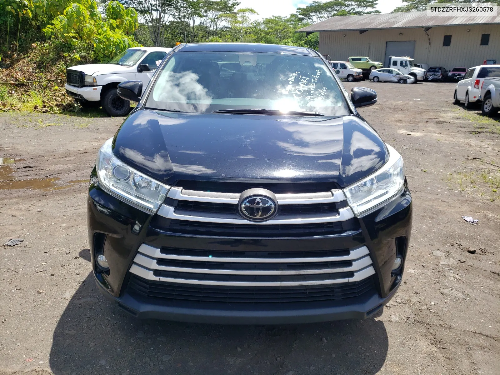 5TDZZRFHXJS260578 2018 Toyota Highlander Le