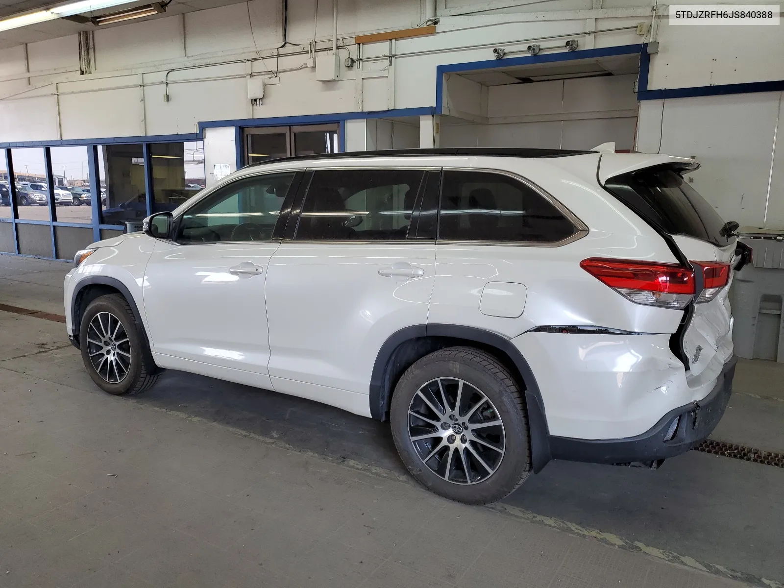 2018 Toyota Highlander Se VIN: 5TDJZRFH6JS840388 Lot: 64747834