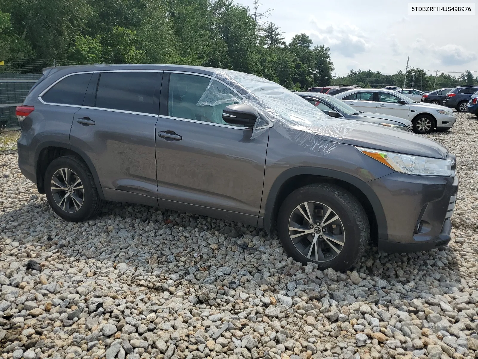 2018 Toyota Highlander Le VIN: 5TDBZRFH4JS498976 Lot: 65637654