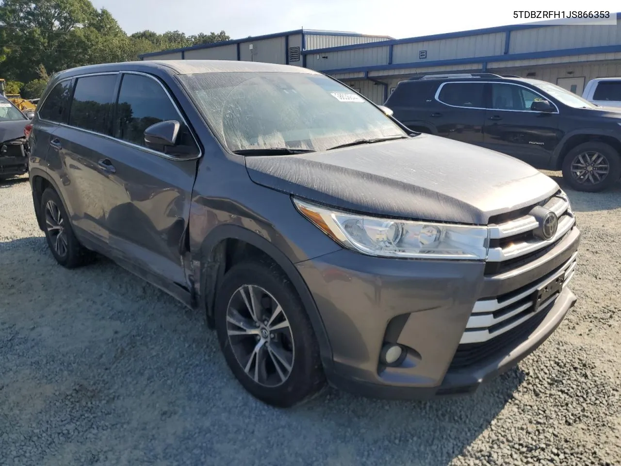 5TDBZRFH1JS866353 2018 Toyota Highlander Le