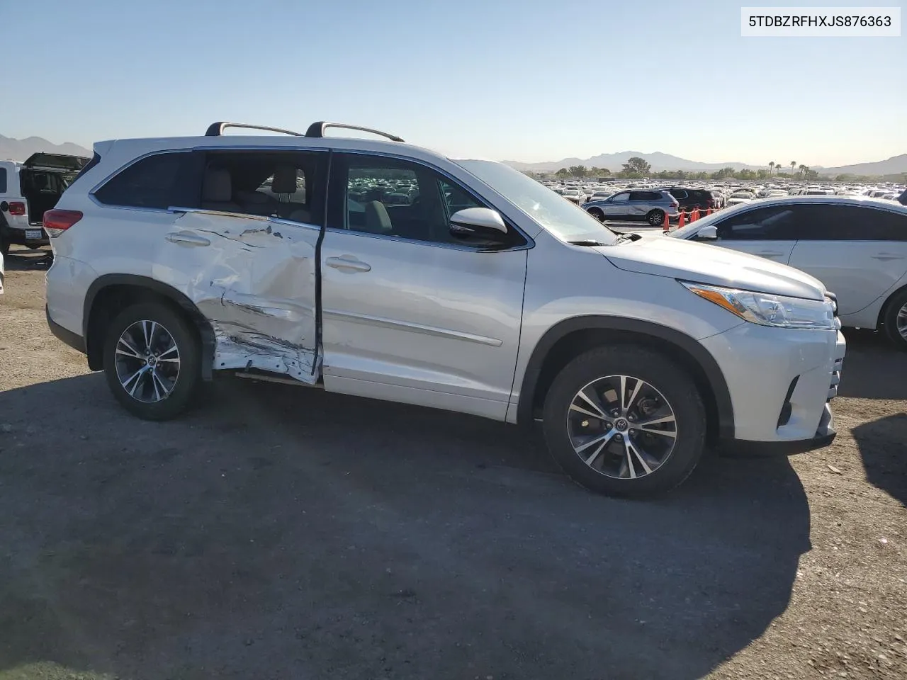 2018 Toyota Highlander Le VIN: 5TDBZRFHXJS876363 Lot: 68994834