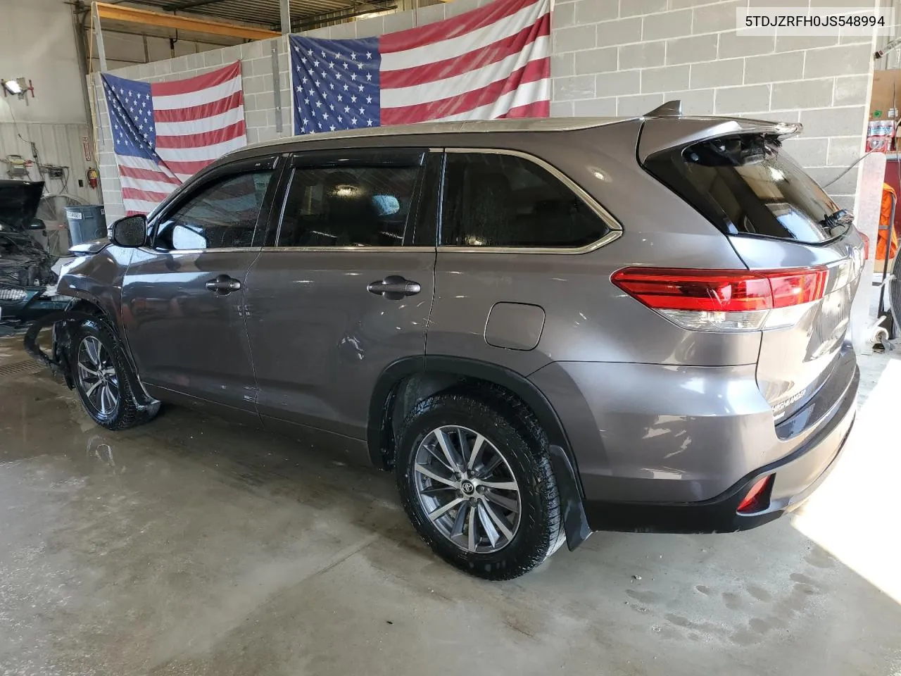 5TDJZRFH0JS548994 2018 Toyota Highlander Se