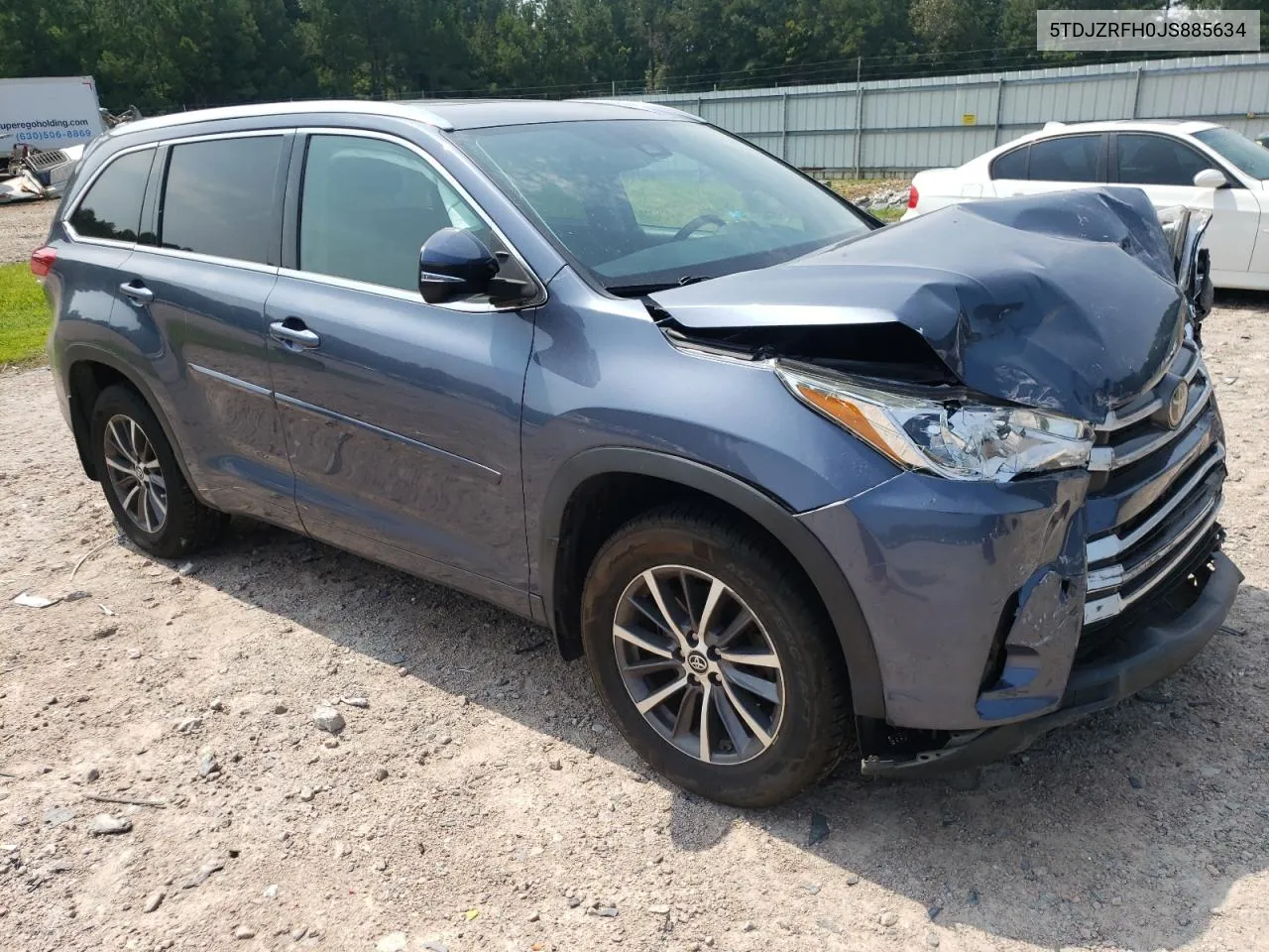 5TDJZRFH0JS885634 2018 Toyota Highlander Se