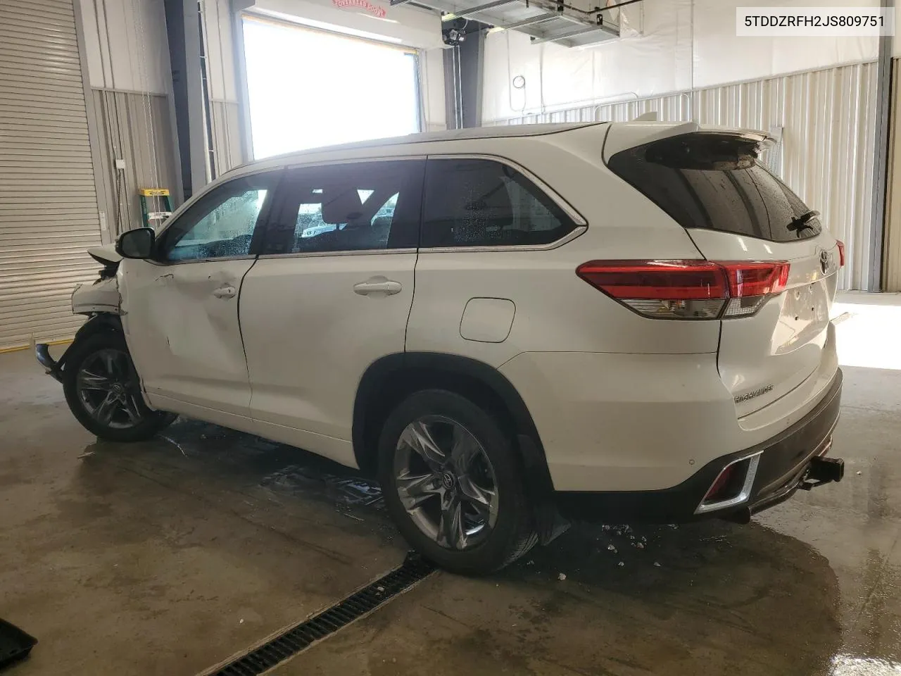 2018 Toyota Highlander Limited VIN: 5TDDZRFH2JS809751 Lot: 69403474