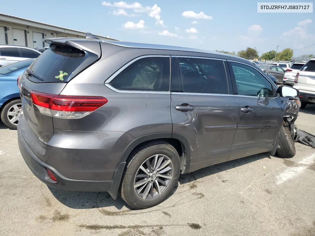 5TDJZRFH7JS837127 2018 Toyota Highlander Se