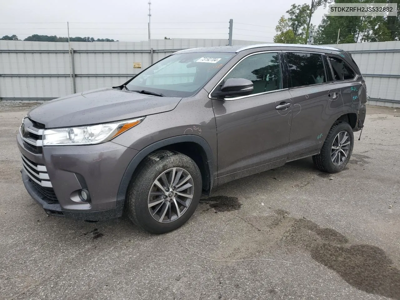 5TDKZRFH2JS532882 2018 Toyota Highlander Se