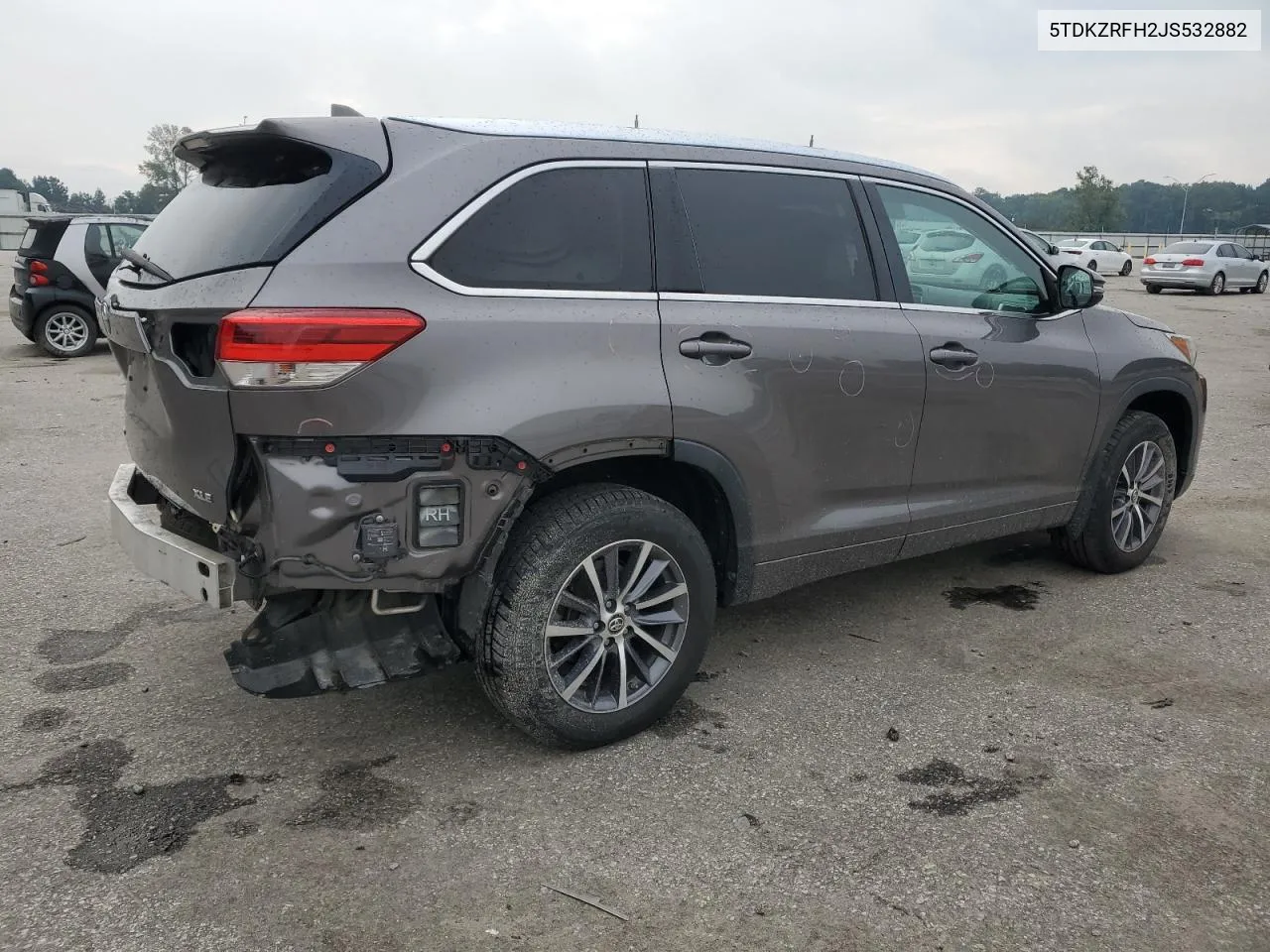 5TDKZRFH2JS532882 2018 Toyota Highlander Se