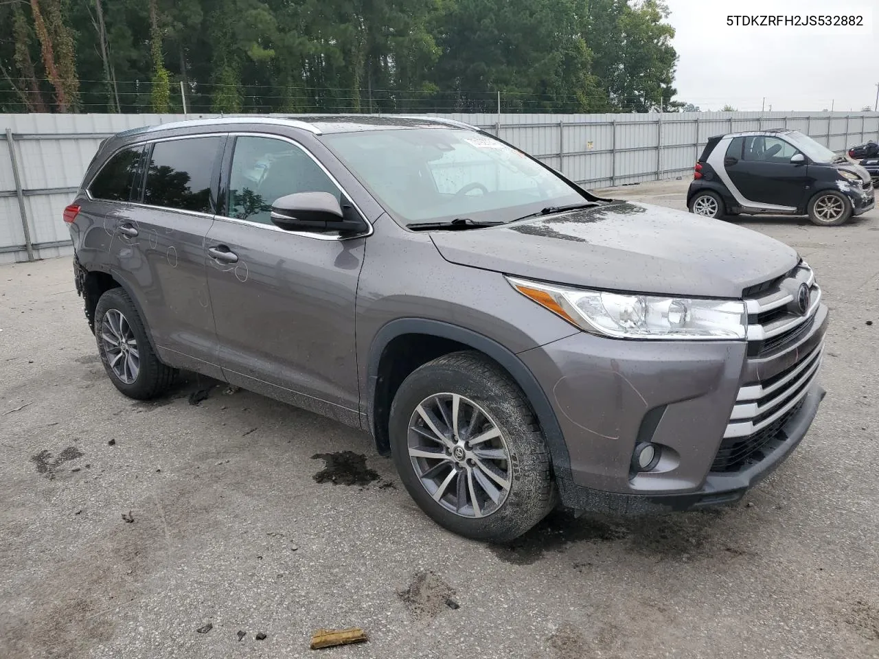 5TDKZRFH2JS532882 2018 Toyota Highlander Se