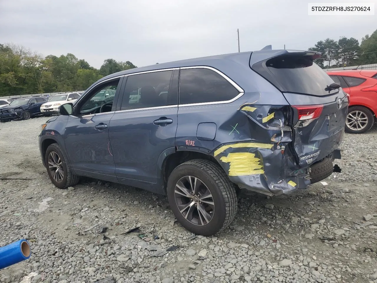 5TDZZRFH8JS270624 2018 Toyota Highlander Le