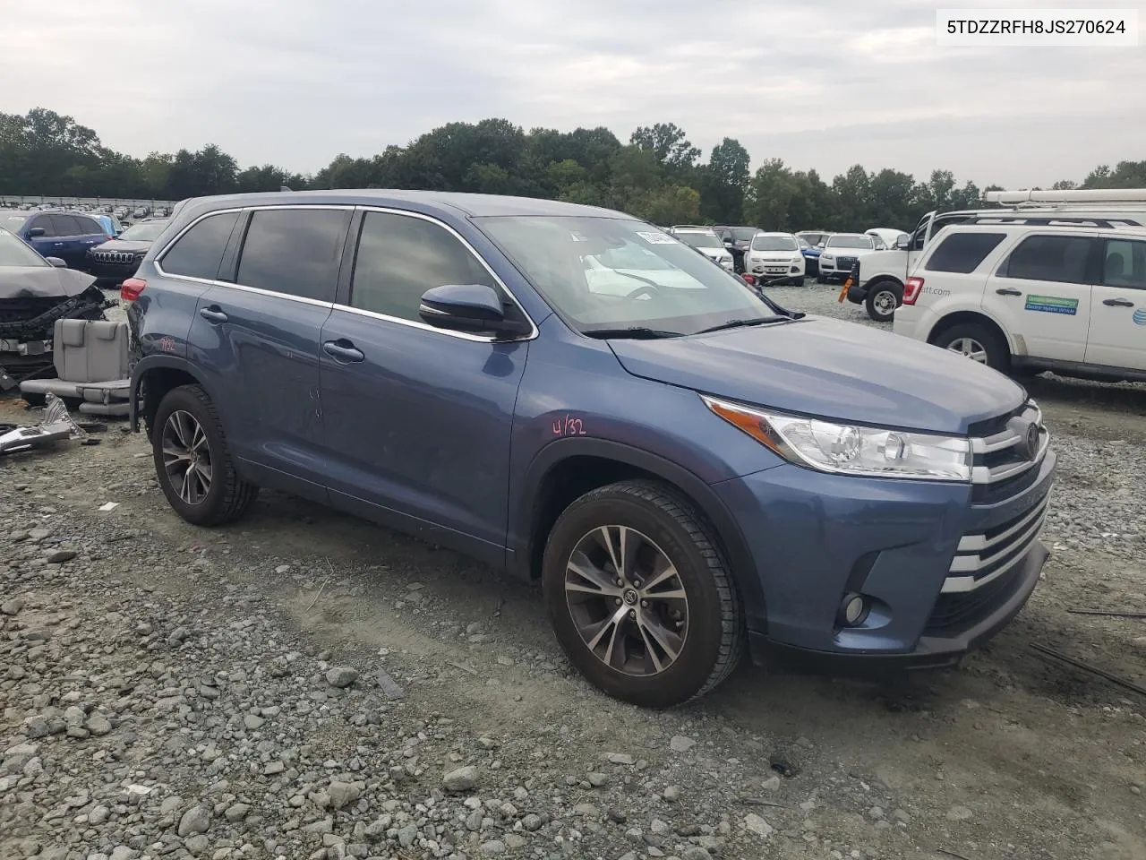 2018 Toyota Highlander Le VIN: 5TDZZRFH8JS270624 Lot: 73244374