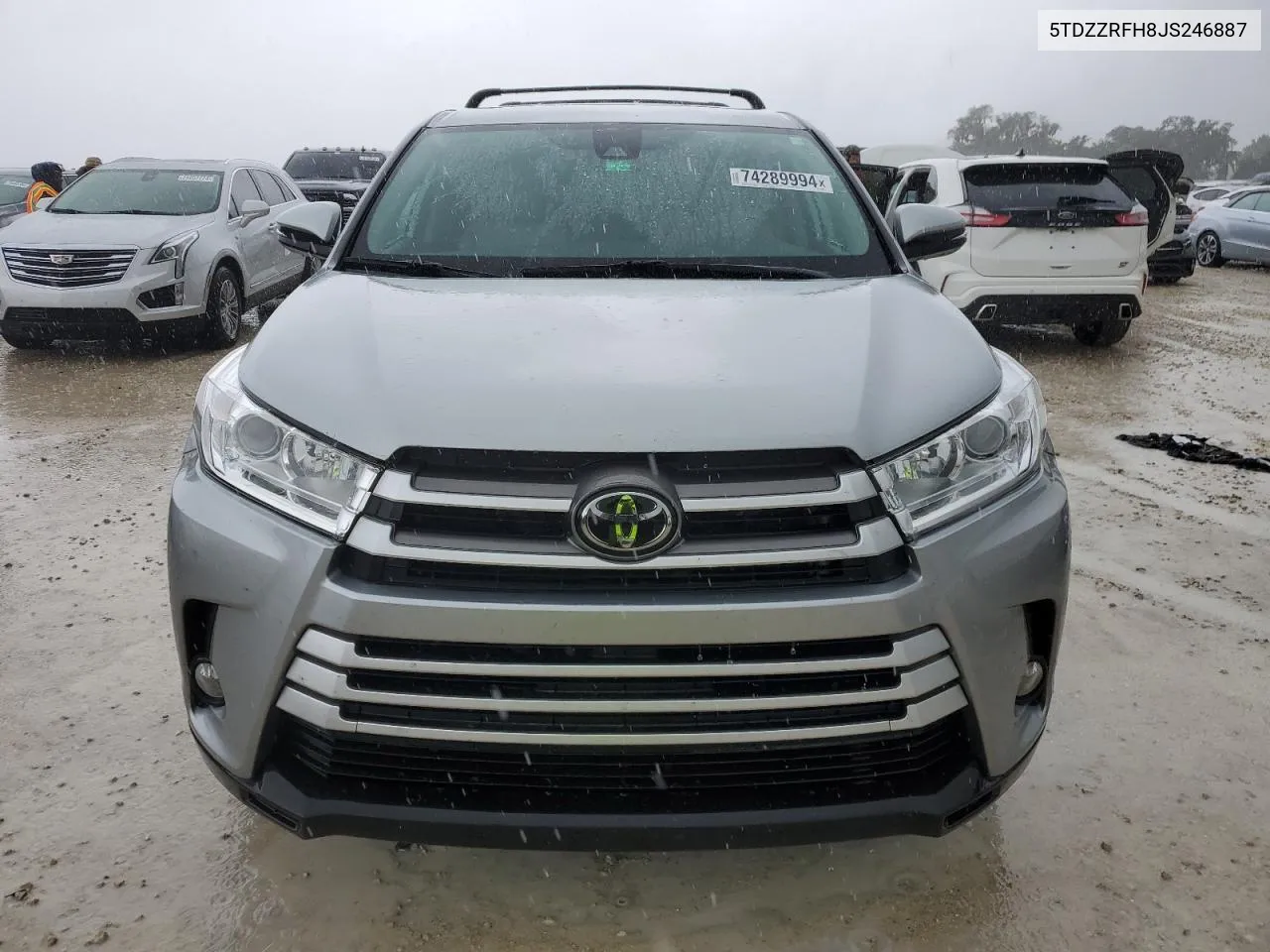 2018 Toyota Highlander Le VIN: 5TDZZRFH8JS246887 Lot: 74289994