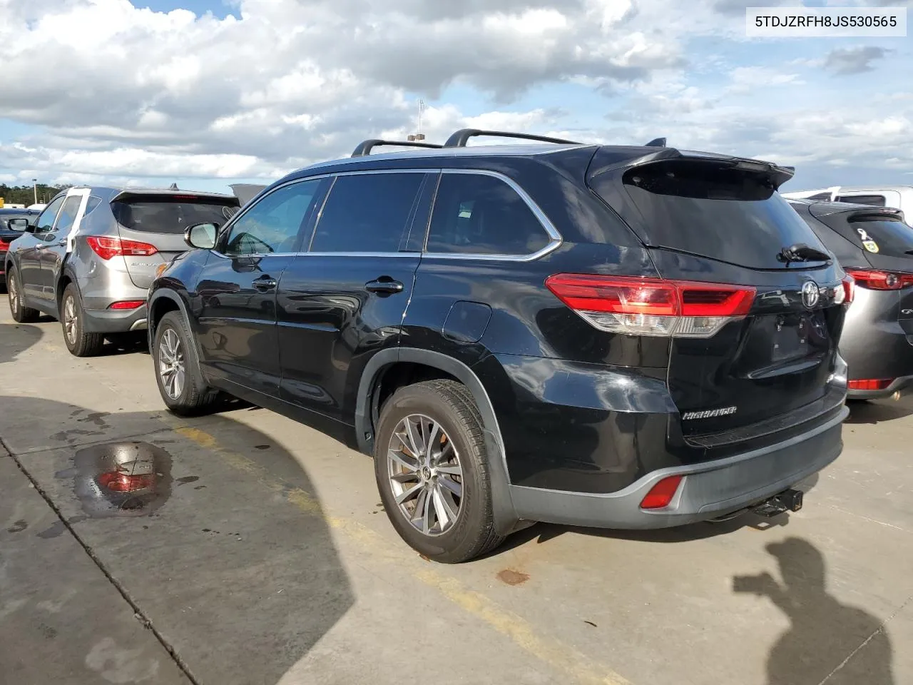 2018 Toyota Highlander Se VIN: 5TDJZRFH8JS530565 Lot: 74395644