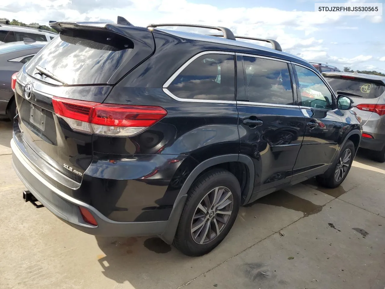 2018 Toyota Highlander Se VIN: 5TDJZRFH8JS530565 Lot: 74395644