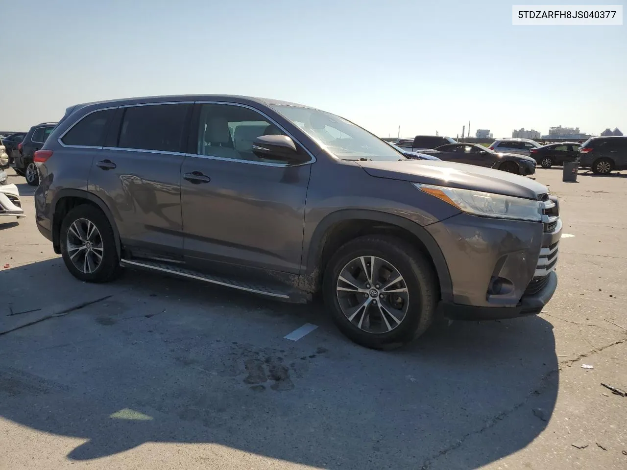 2018 Toyota Highlander Le VIN: 5TDZARFH8JS040377 Lot: 75441724