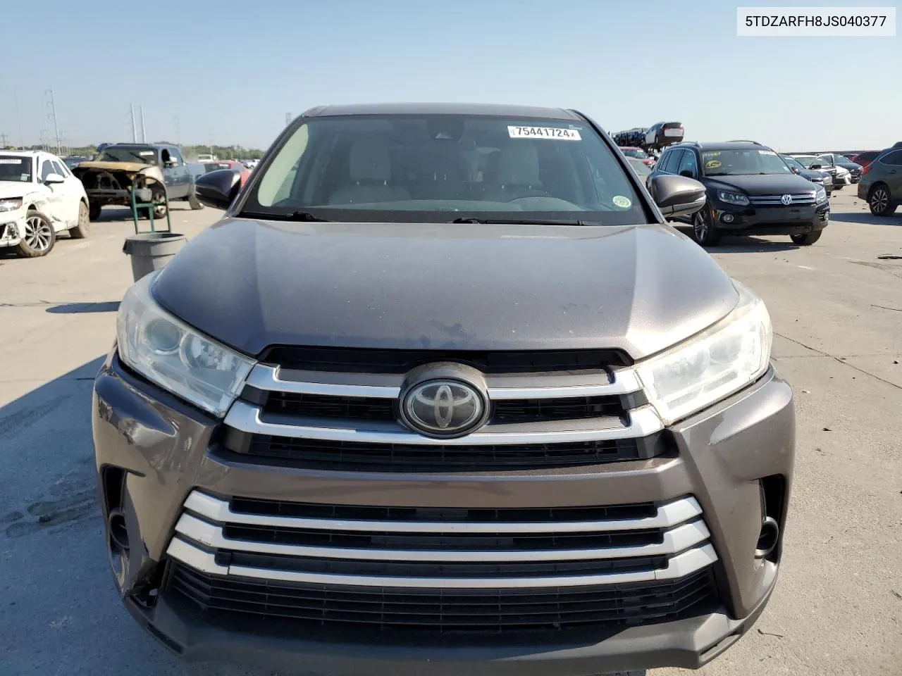 2018 Toyota Highlander Le VIN: 5TDZARFH8JS040377 Lot: 75441724