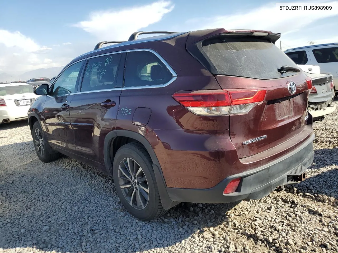 2018 Toyota Highlander Se VIN: 5TDJZRFH1JS898909 Lot: 75861434