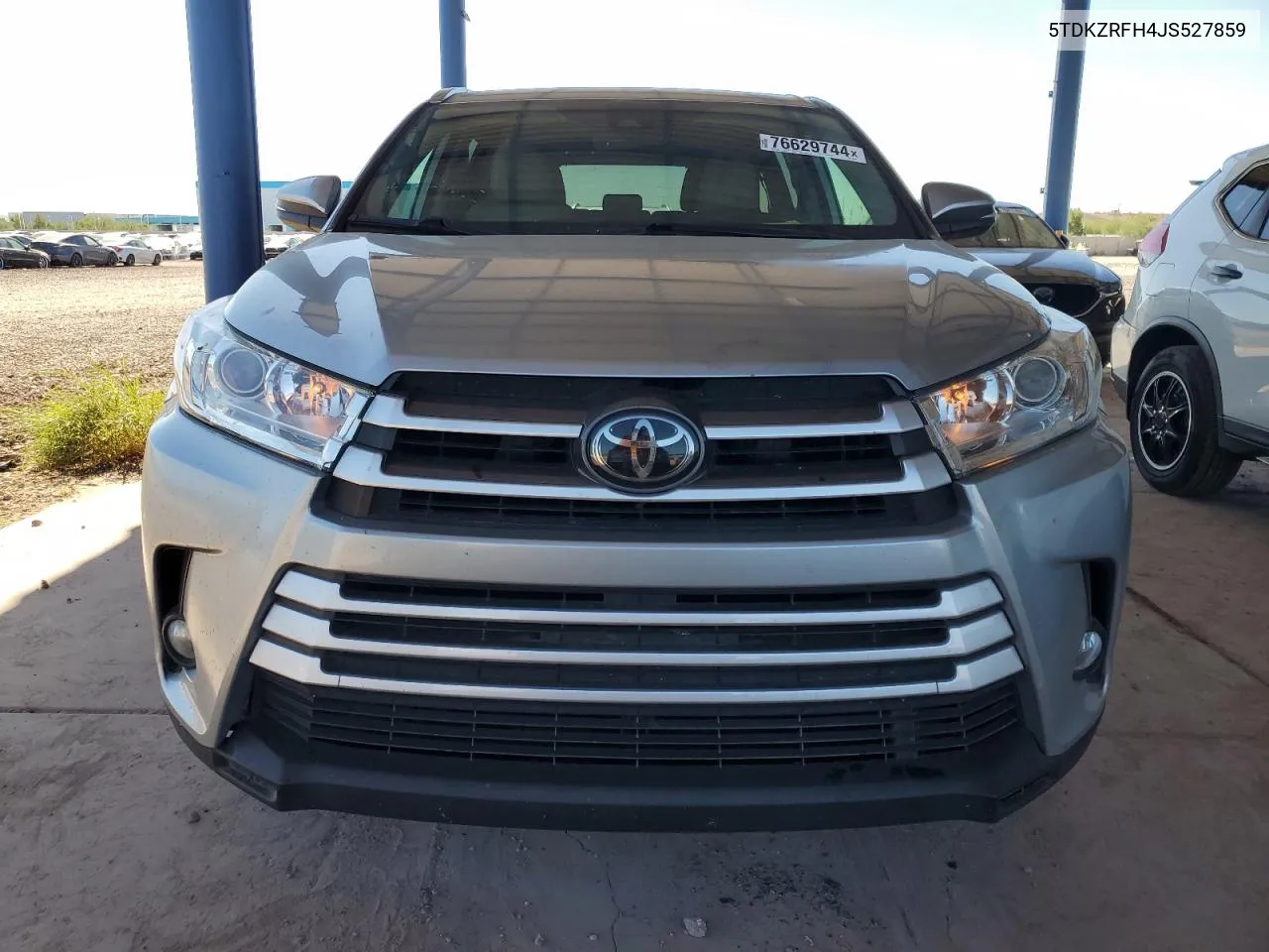 5TDKZRFH4JS527859 2018 Toyota Highlander Se