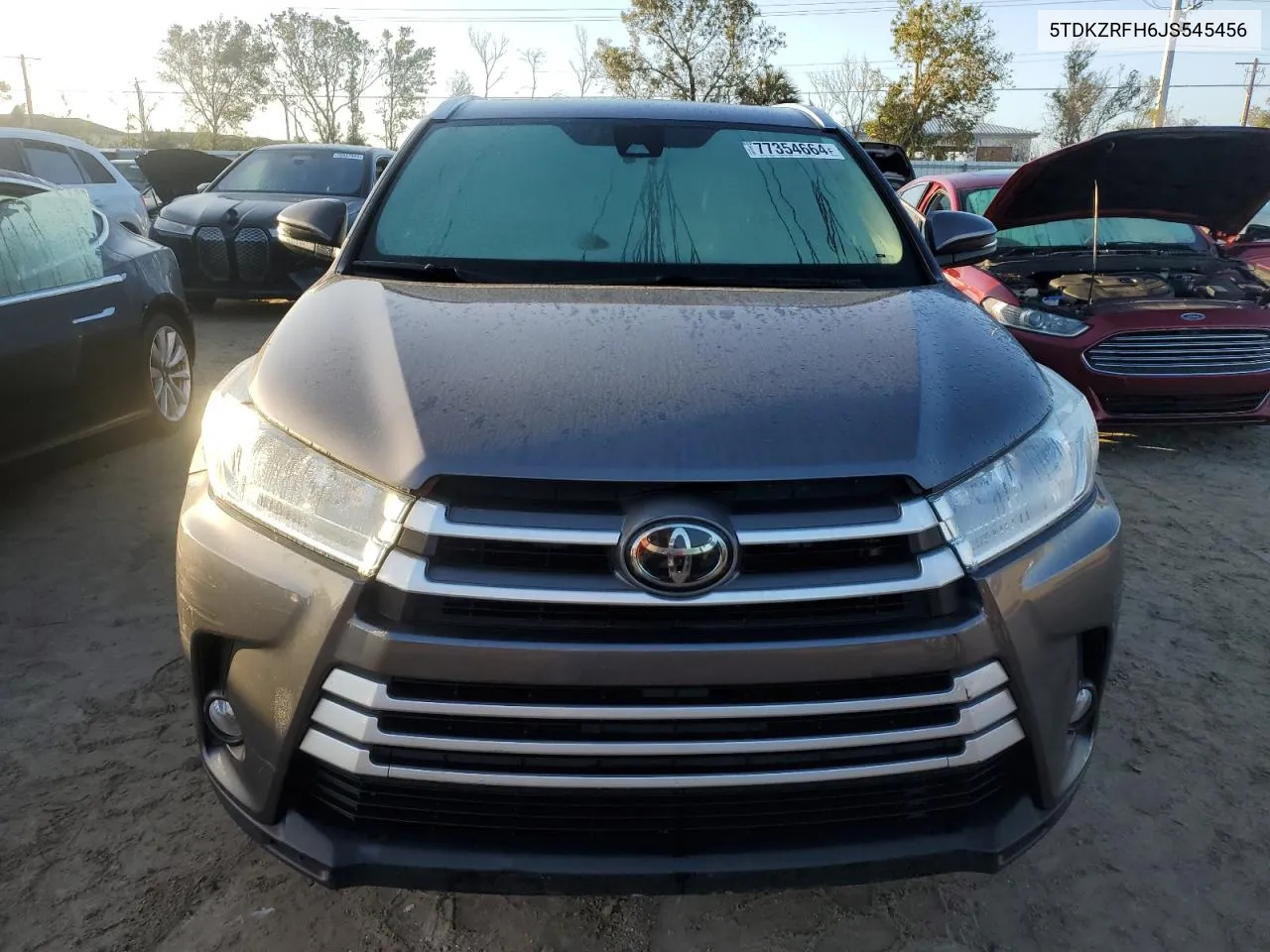 5TDKZRFH6JS545456 2018 Toyota Highlander Se