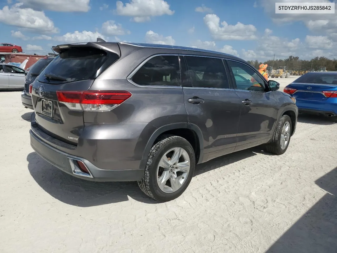 2018 Toyota Highlander Limited VIN: 5TDYZRFH0JS285842 Lot: 77666374