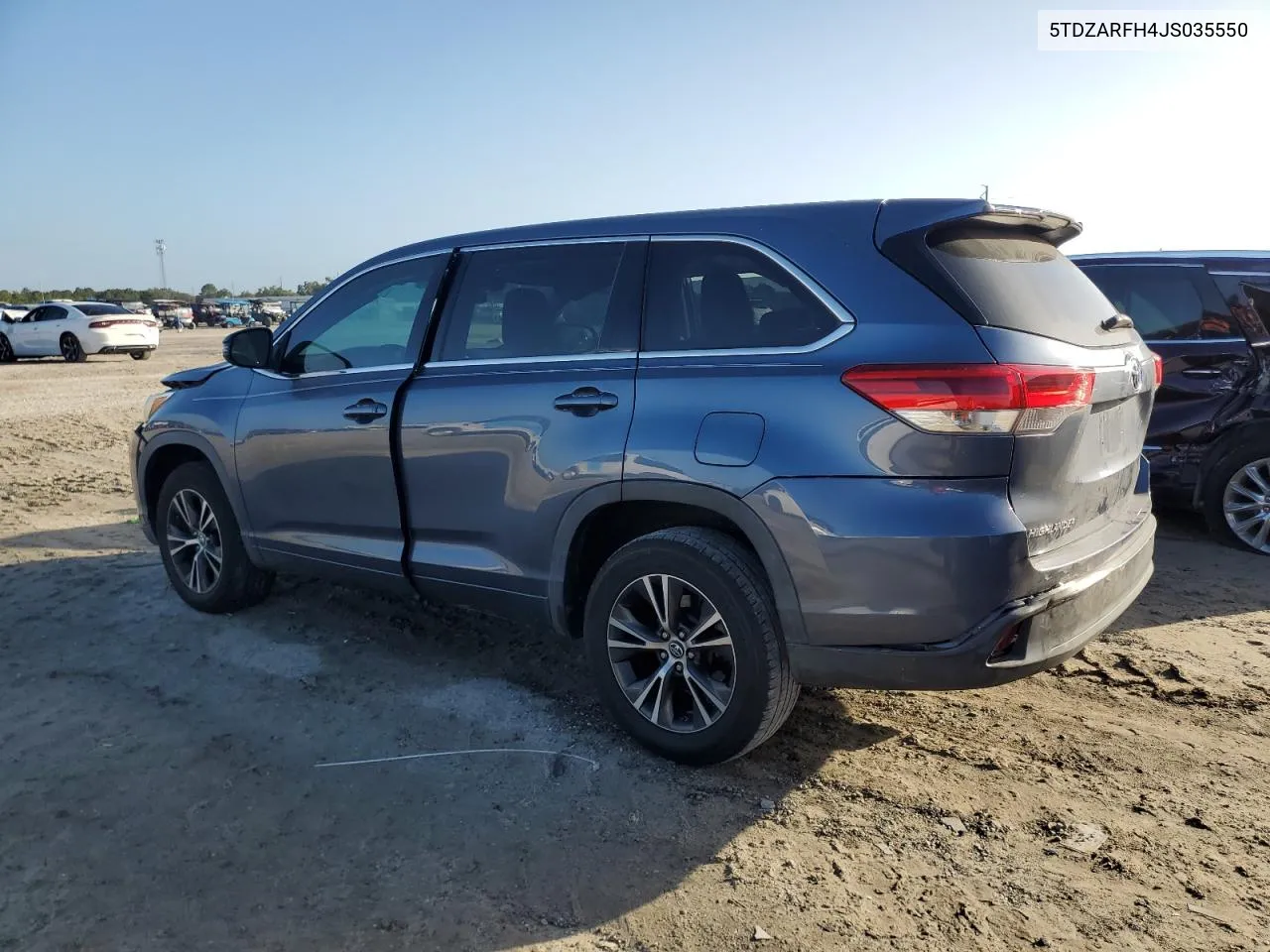 2018 Toyota Highlander Le VIN: 5TDZARFH4JS035550 Lot: 79328394