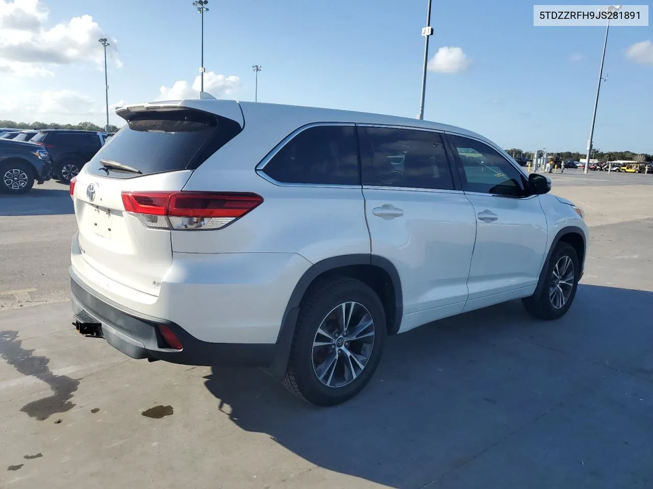 2018 Toyota Highlander Le VIN: 5TDZZRFH9JS281891 Lot: 80481414