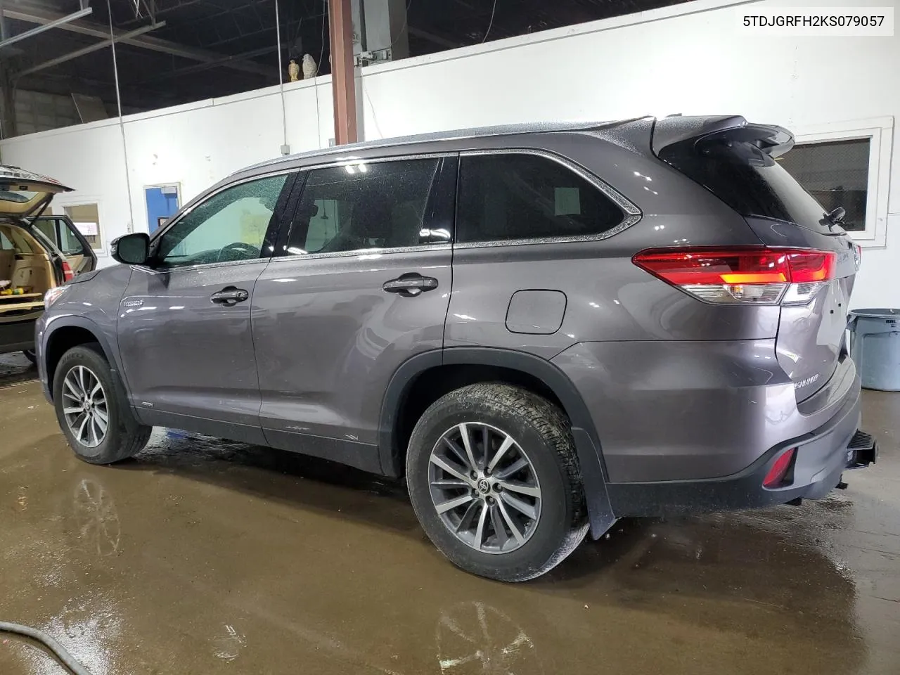 2019 Toyota Highlander Hybrid VIN: 5TDJGRFH2KS079057 Lot: 59644634