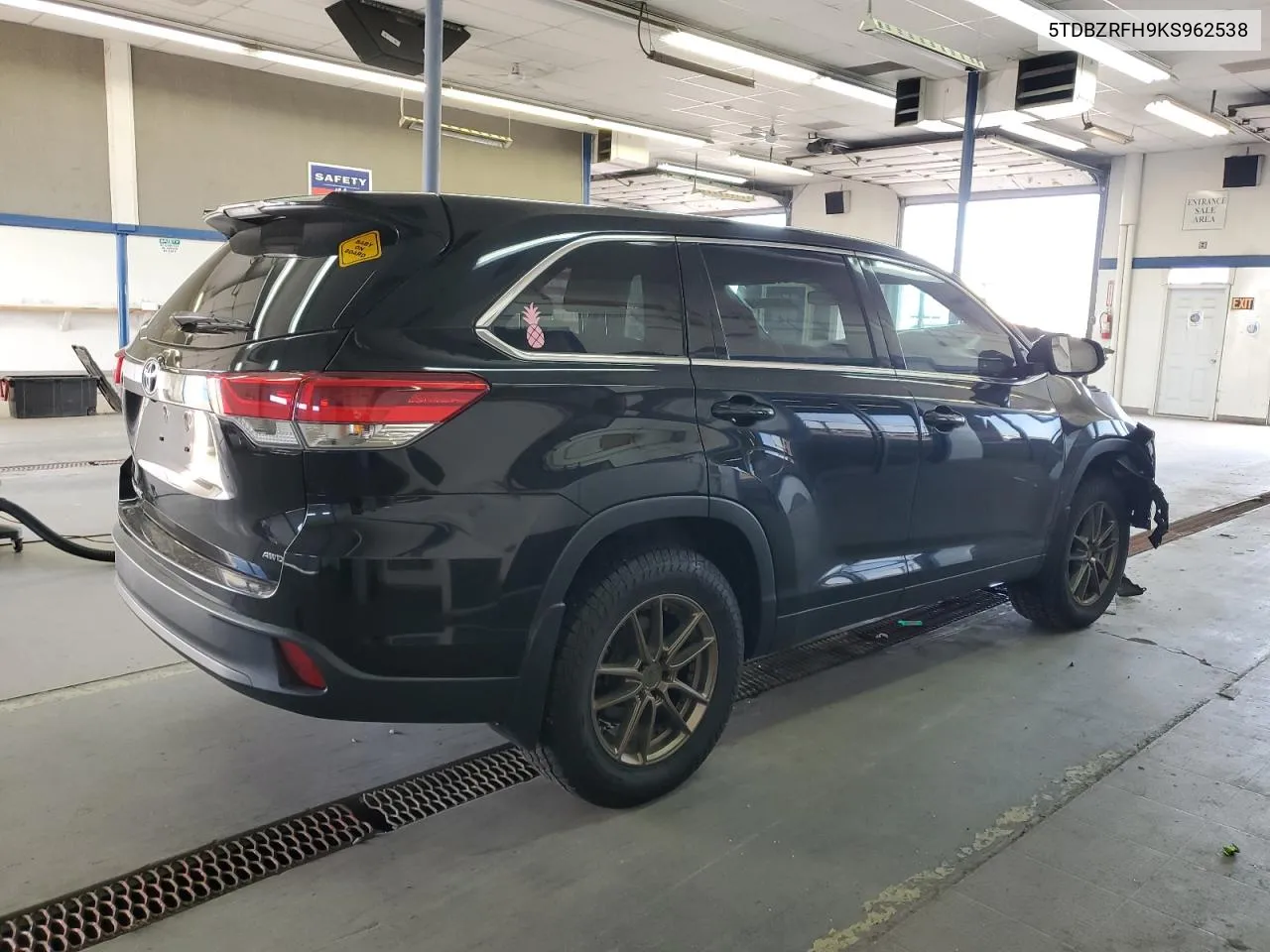 2019 Toyota Highlander Le VIN: 5TDBZRFH9KS962538 Lot: 59783364