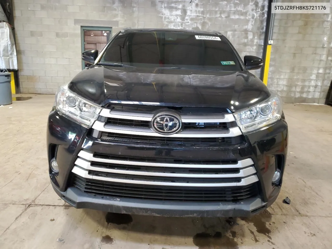 5TDJZRFH8KS721176 2019 Toyota Highlander Se