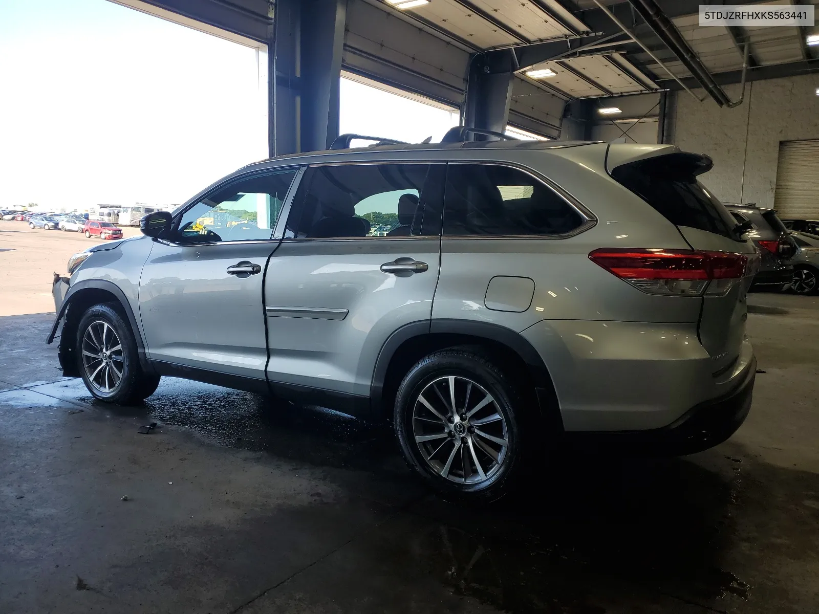 2019 Toyota Highlander Se VIN: 5TDJZRFHXKS563441 Lot: 63783174