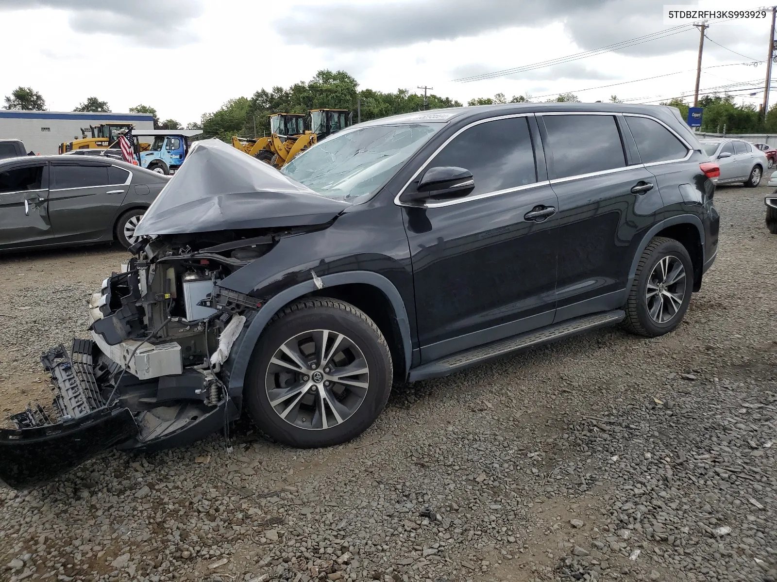 2019 Toyota Highlander Le VIN: 5TDBZRFH3KS993929 Lot: 65293894