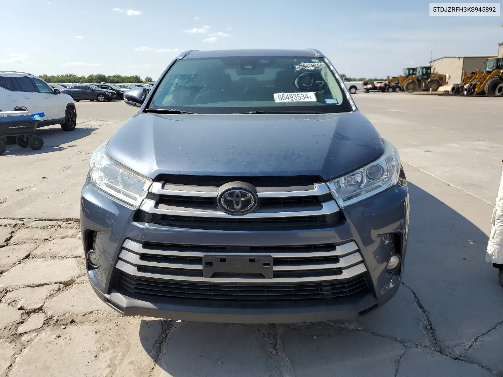 5TDJZRFH3KS945892 2019 Toyota Highlander Se