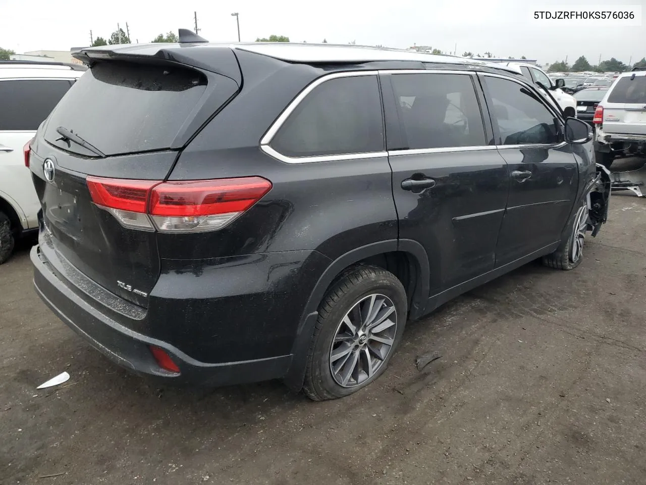 5TDJZRFH0KS576036 2019 Toyota Highlander Se