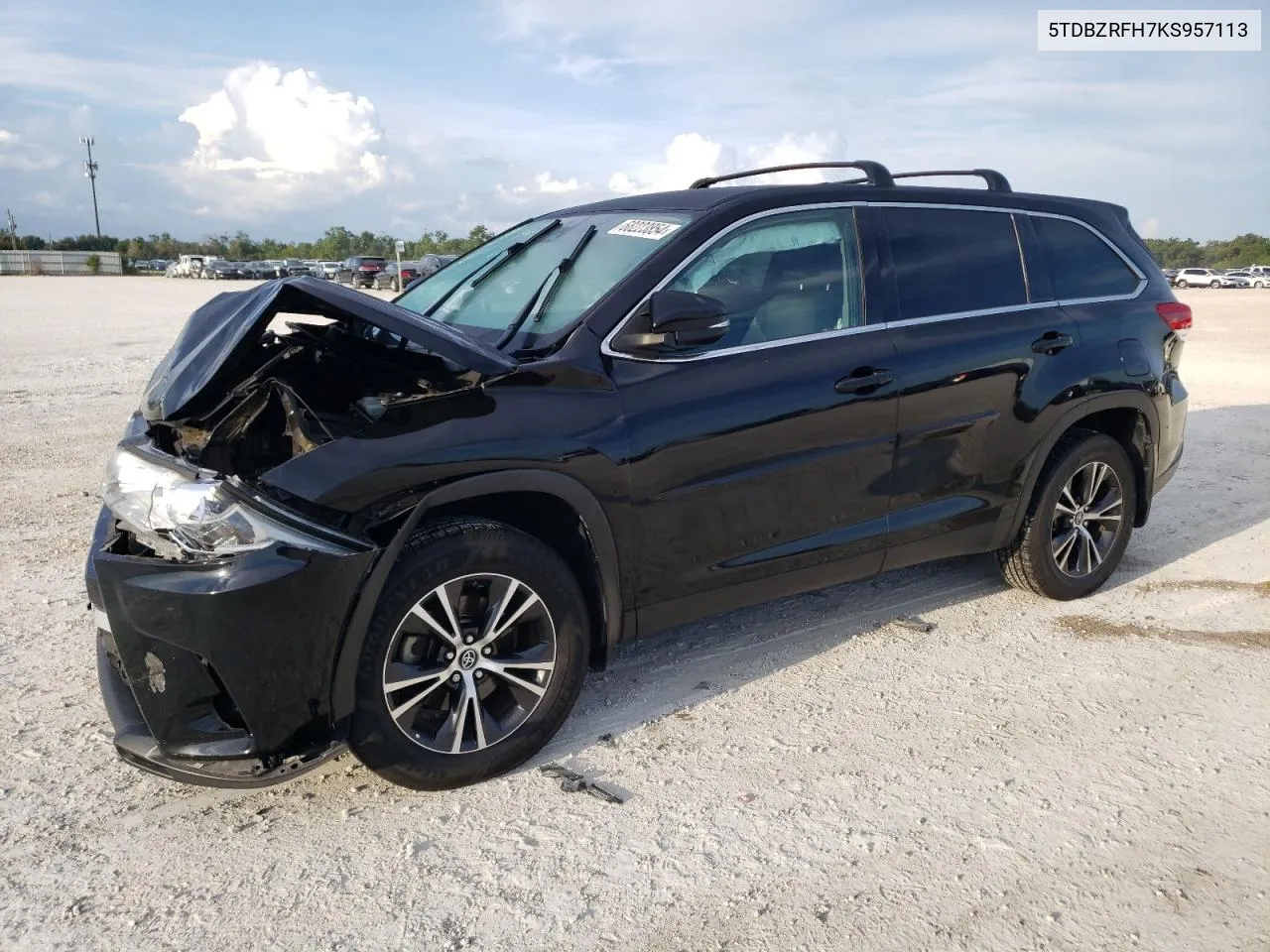 2019 Toyota Highlander Le VIN: 5TDBZRFH7KS957113 Lot: 68223854