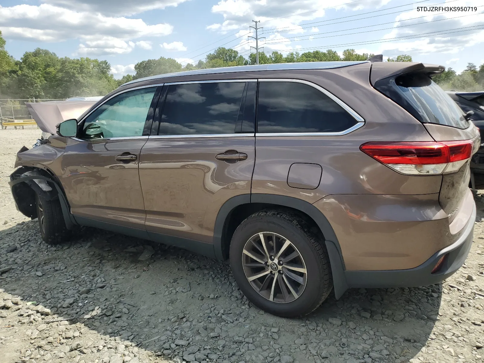 2019 Toyota Highlander Se VIN: 5TDJZRFH3KS950719 Lot: 68233184