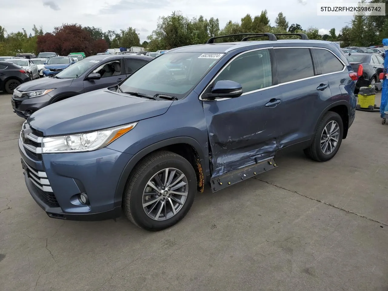 2019 Toyota Highlander Se VIN: 5TDJZRFH2KS986742 Lot: 68298224