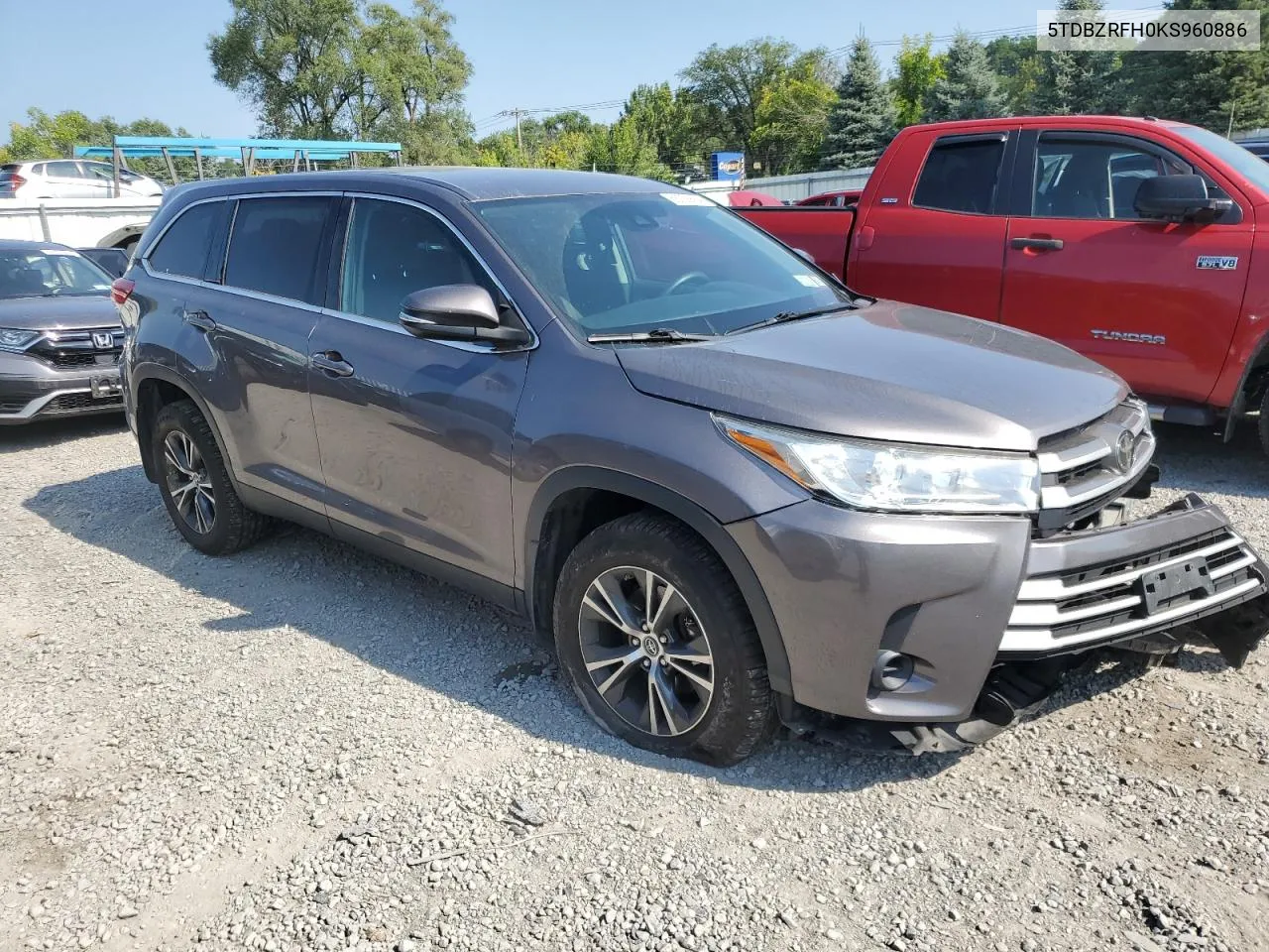 2019 Toyota Highlander Le VIN: 5TDBZRFH0KS960886 Lot: 68708684