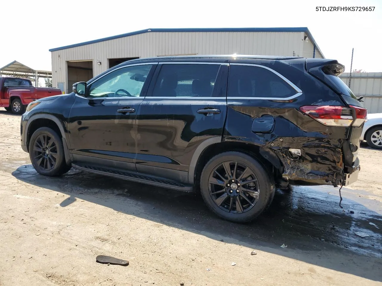 5TDJZRFH9KS729657 2019 Toyota Highlander Se