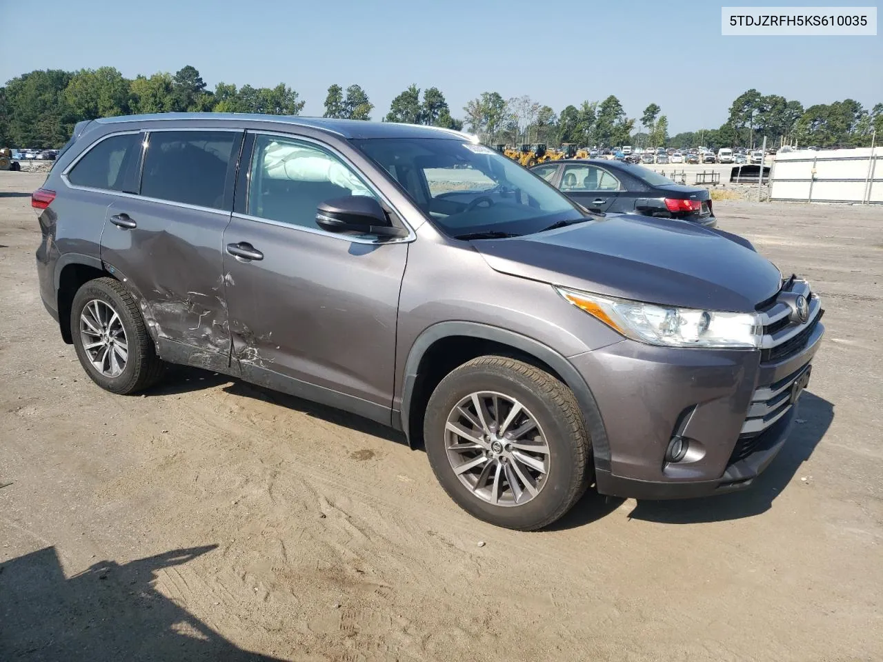 5TDJZRFH5KS610035 2019 Toyota Highlander Se