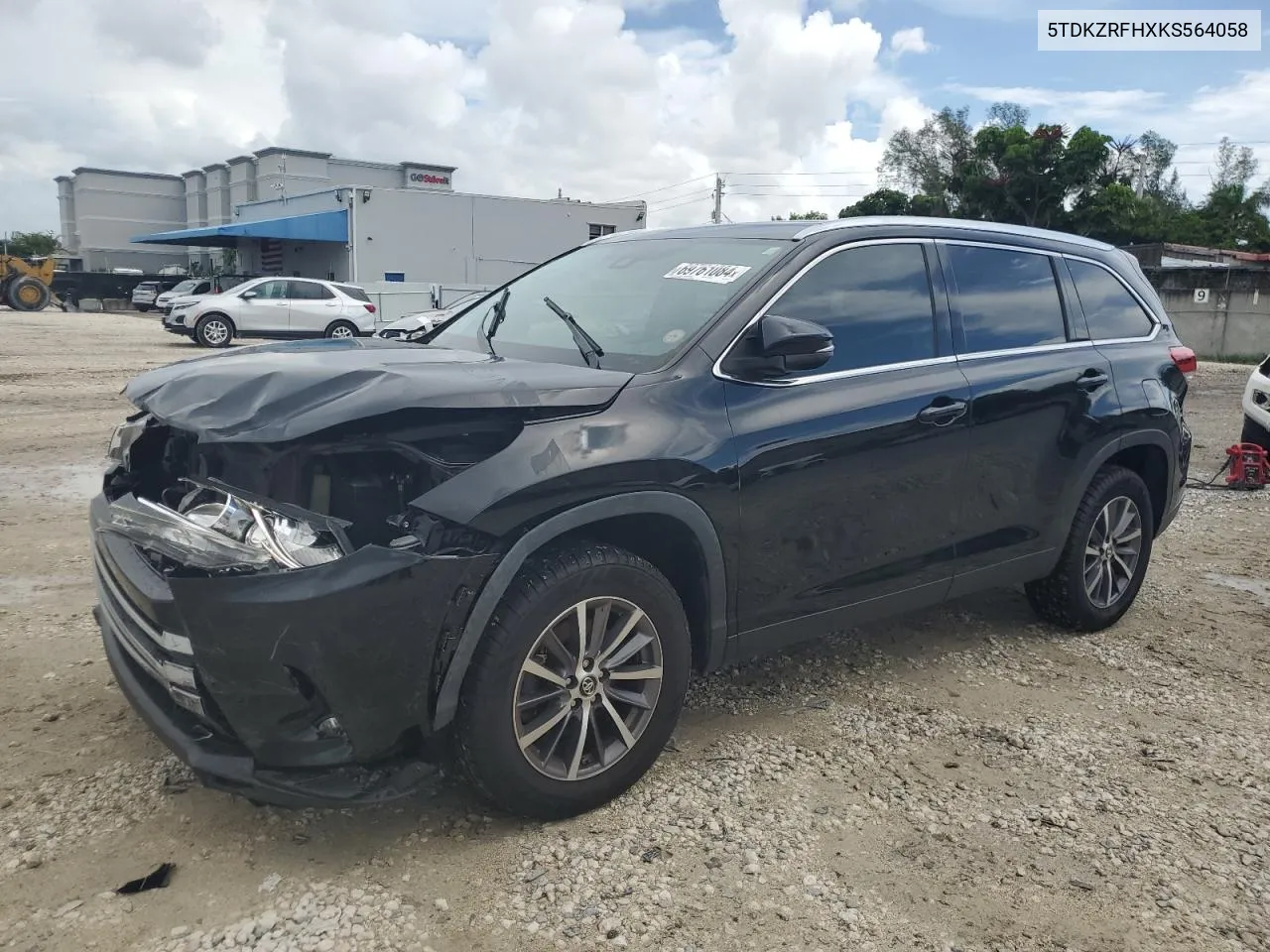 2019 Toyota Highlander Se VIN: 5TDKZRFHXKS564058 Lot: 69761084