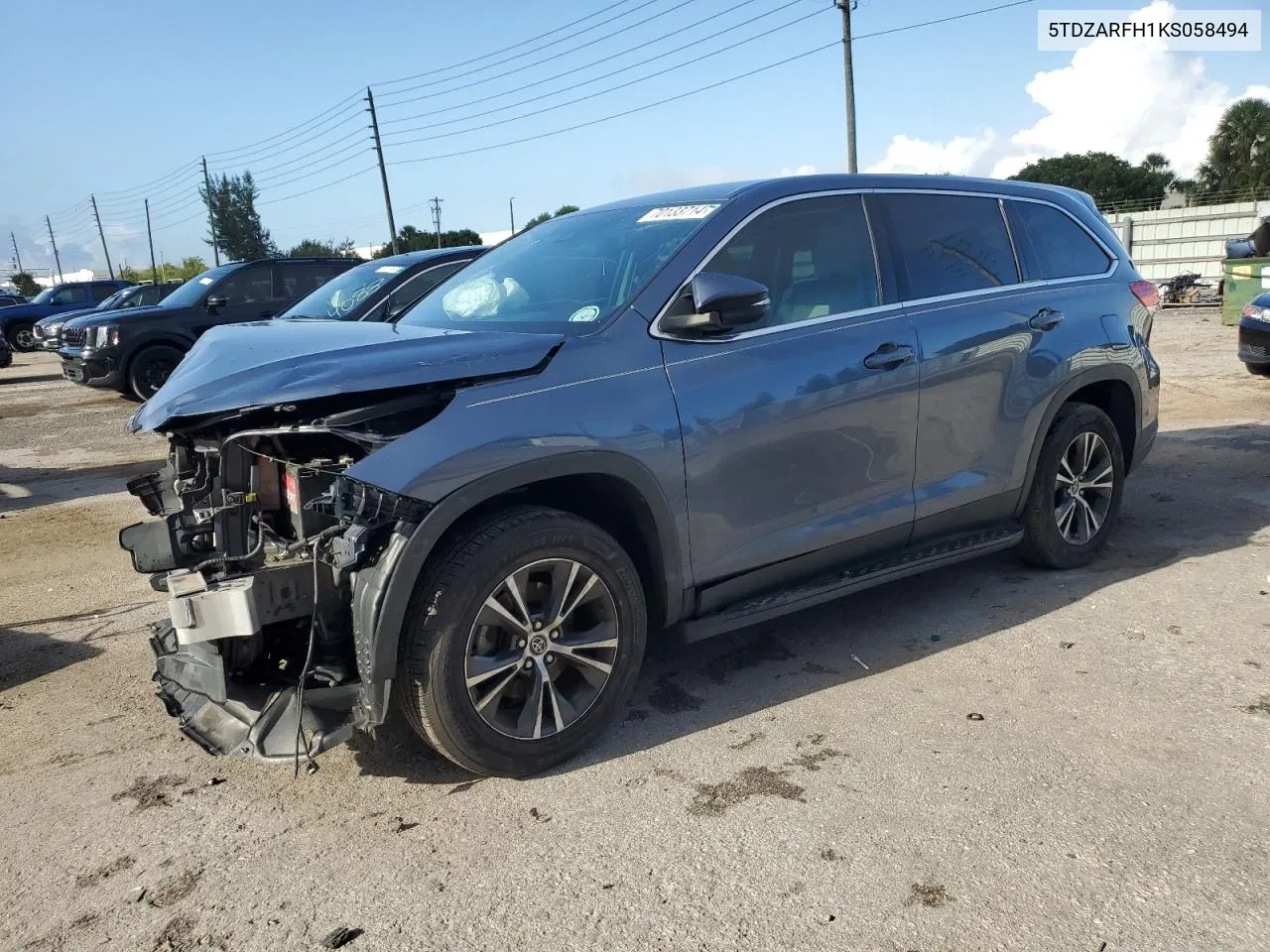 2019 Toyota Highlander Le VIN: 5TDZARFH1KS058494 Lot: 70133714