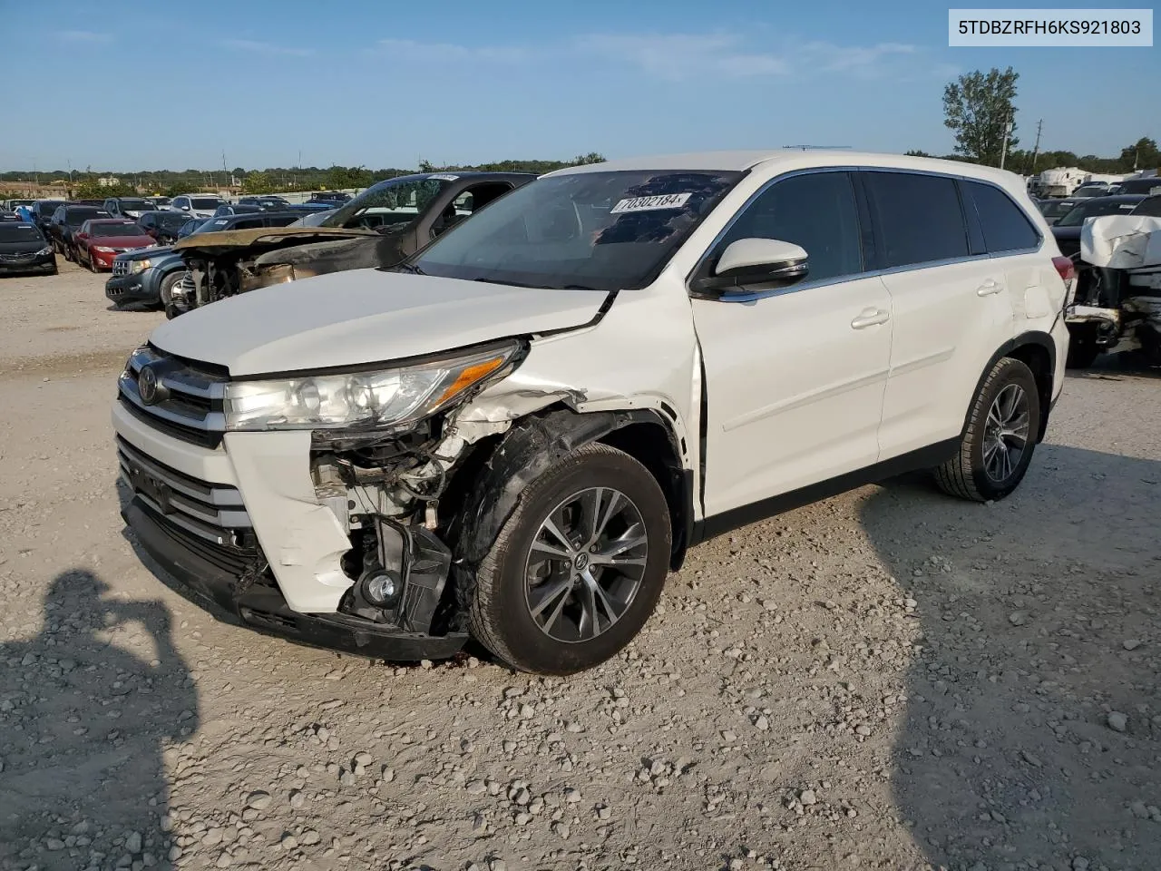 2019 Toyota Highlander Le VIN: 5TDBZRFH6KS921803 Lot: 70302184