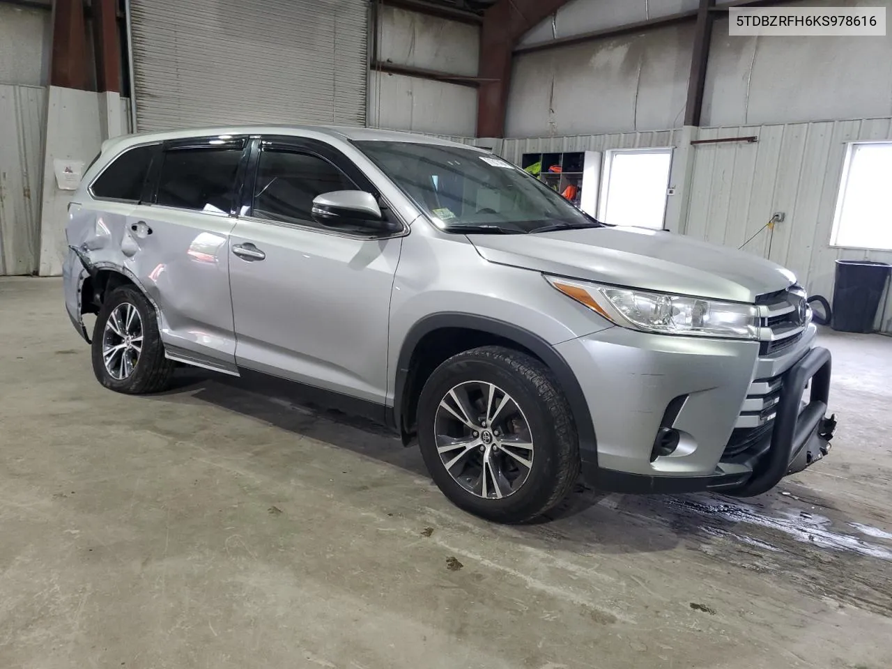 2019 Toyota Highlander Le VIN: 5TDBZRFH6KS978616 Lot: 71811464