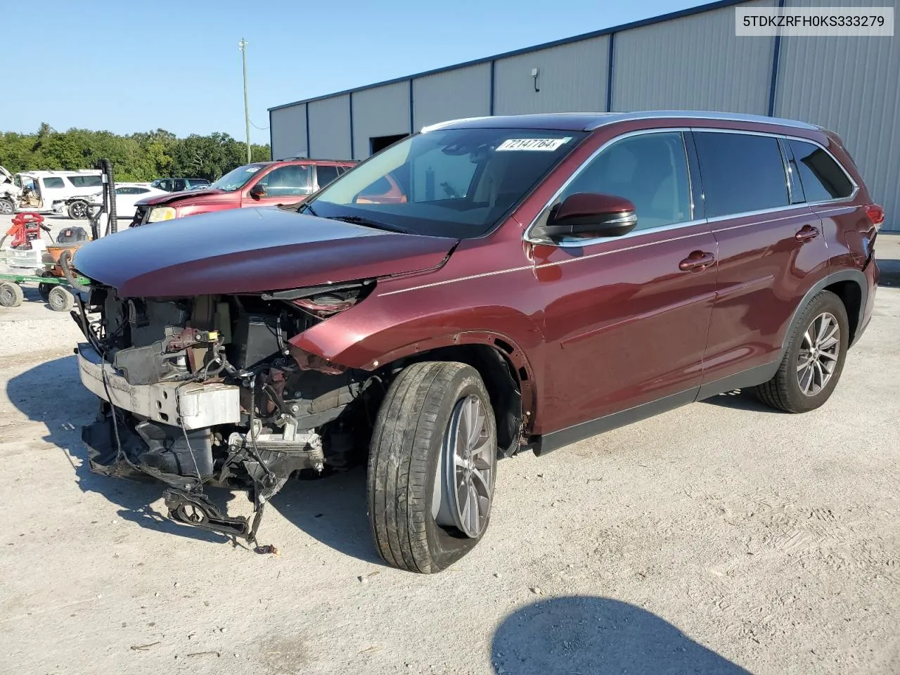 5TDKZRFH0KS333279 2019 Toyota Highlander Se