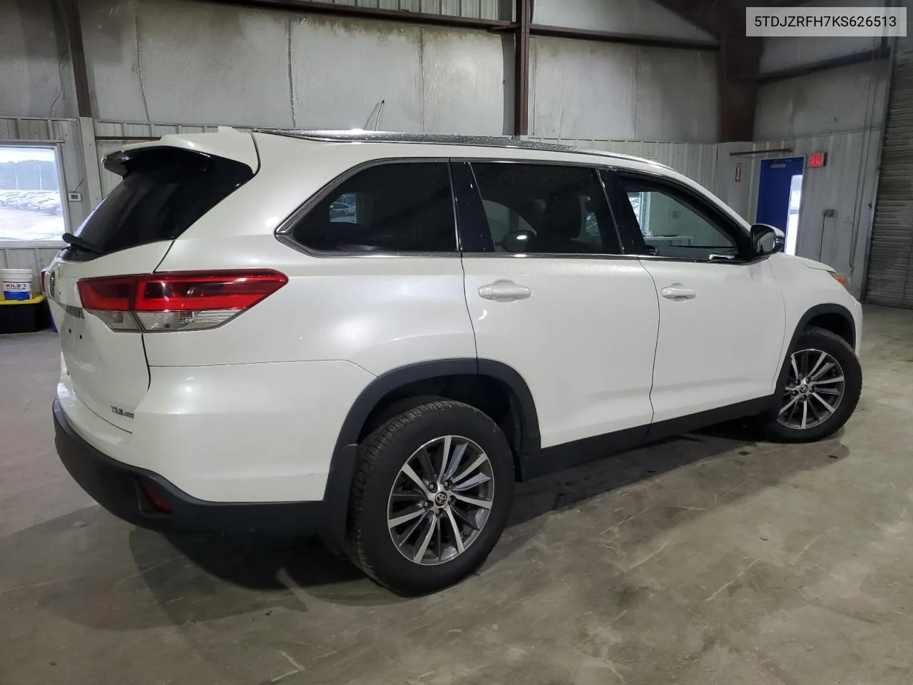 5TDJZRFH7KS626513 2019 Toyota Highlander Se