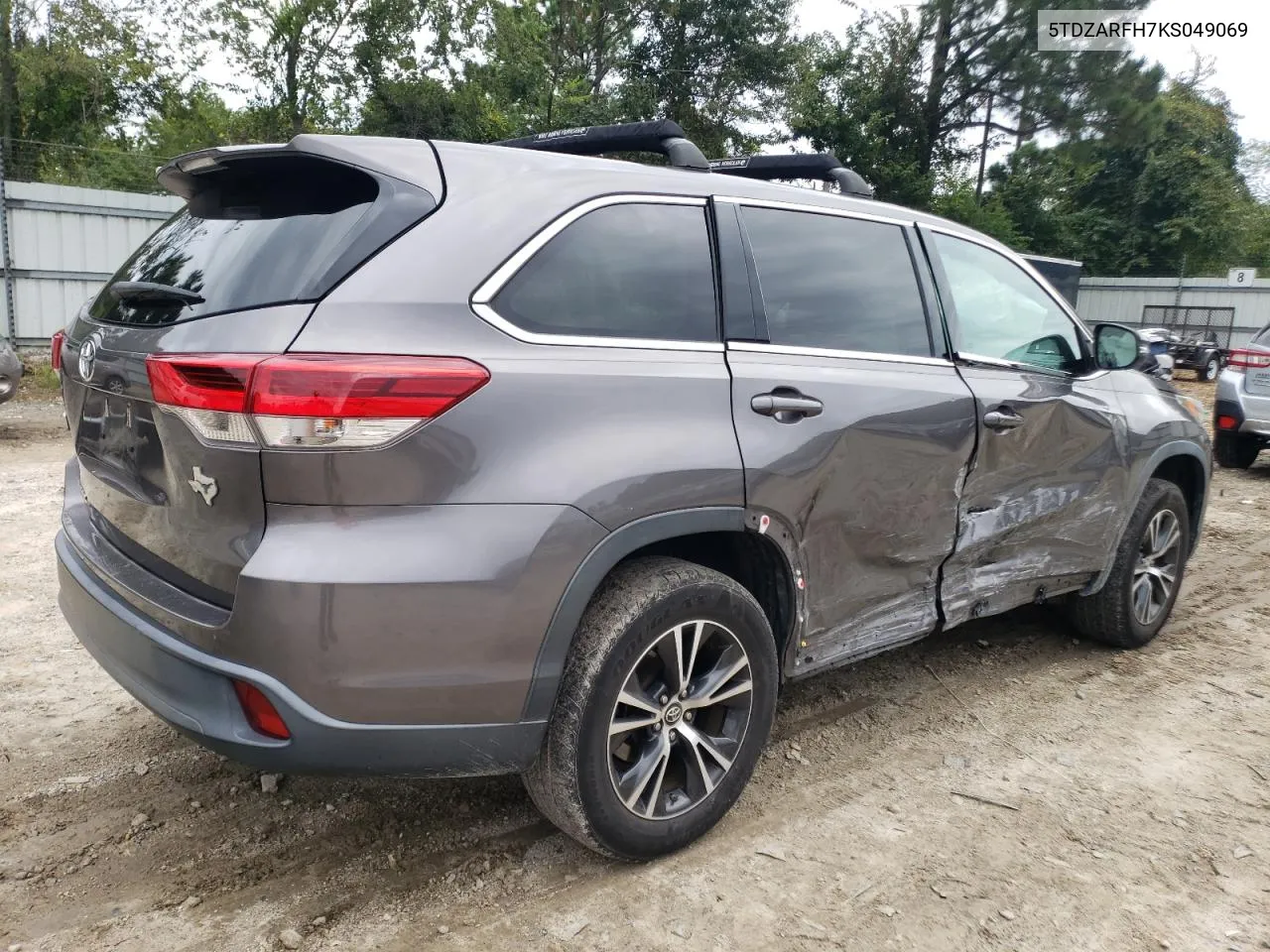 2019 Toyota Highlander Le VIN: 5TDZARFH7KS049069 Lot: 73371954