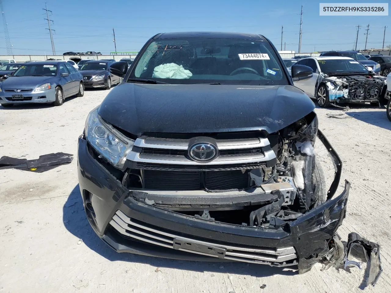 2019 Toyota Highlander Le VIN: 5TDZZRFH9KS335286 Lot: 73444074